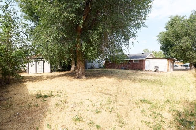 1504 N REID DR, Layton, UT 84041