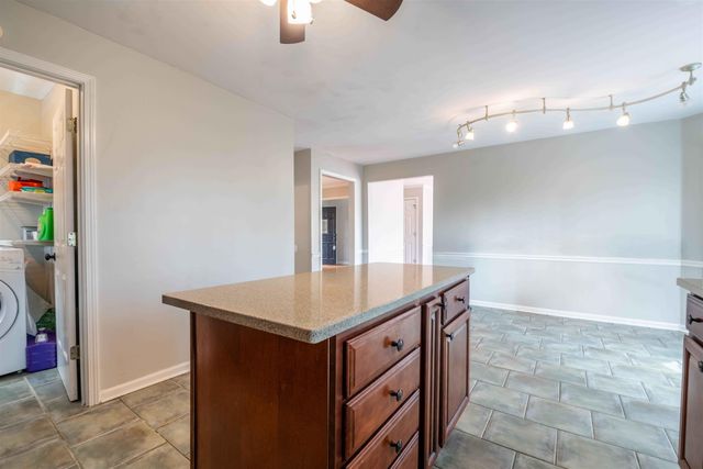 1368 SQUIRE DUDNEY DR, Collierville, TN 38017