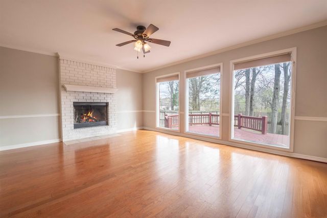 1368 SQUIRE DUDNEY DR, Collierville, TN 38017