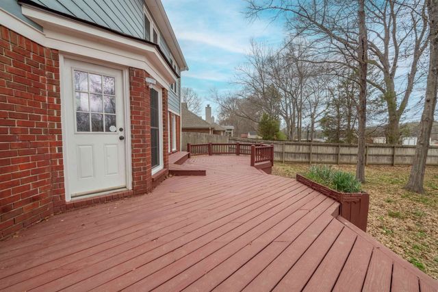 1368 SQUIRE DUDNEY DR, Collierville, TN 38017