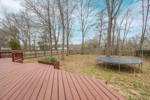 1368 SQUIRE DUDNEY DR, Collierville, TN 38017