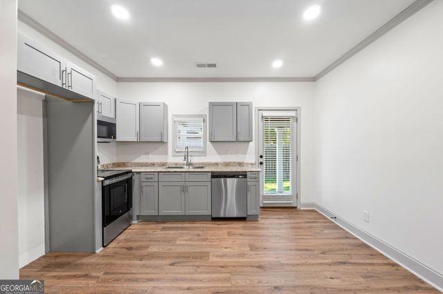 347 Ww Carr Avenue, Jackson, GA 30233