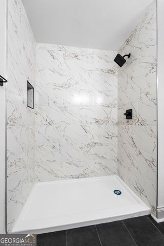 347 Ww Carr Avenue, Jackson, GA 30233
