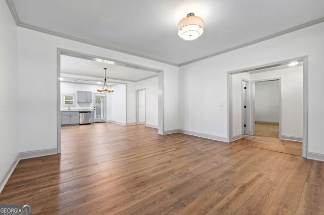 347 Ww Carr Avenue, Jackson, GA 30233