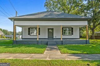 347 Ww Carr Avenue, Jackson, GA 30233