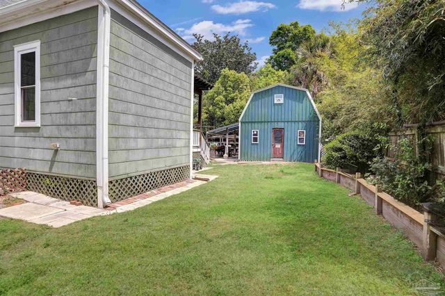 913 E Lloyd St, Pensacola, FL 32503