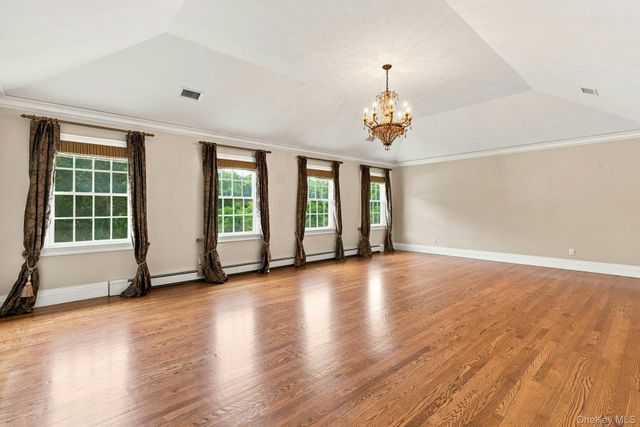 28 Spruce Street, Selden, NY 11784
