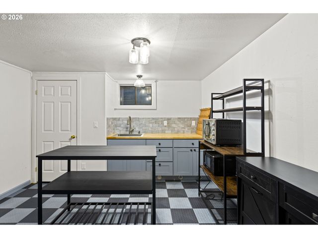 11192 Se 52ND Ct, Milwaukie, OR 97222