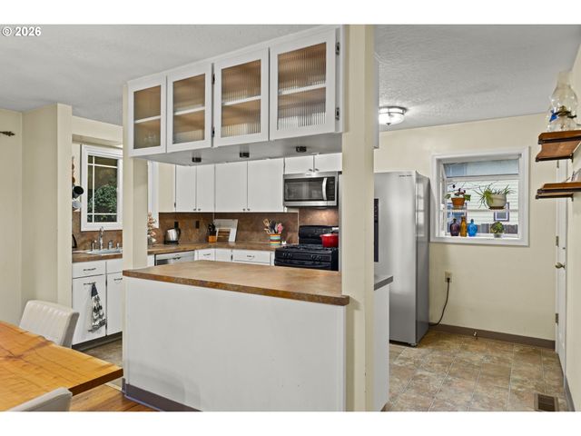 11192 Se 52ND Ct, Milwaukie, OR 97222