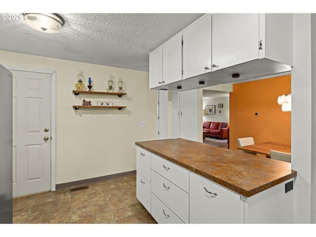 11192 Se 52ND Ct, Milwaukie, OR 97222