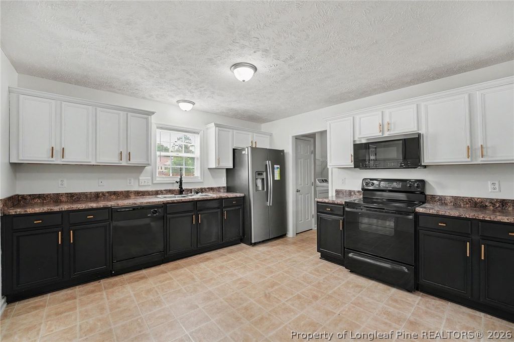 1529 Belews Creek Lane, Fayetteville, NC 28312 — photo 12