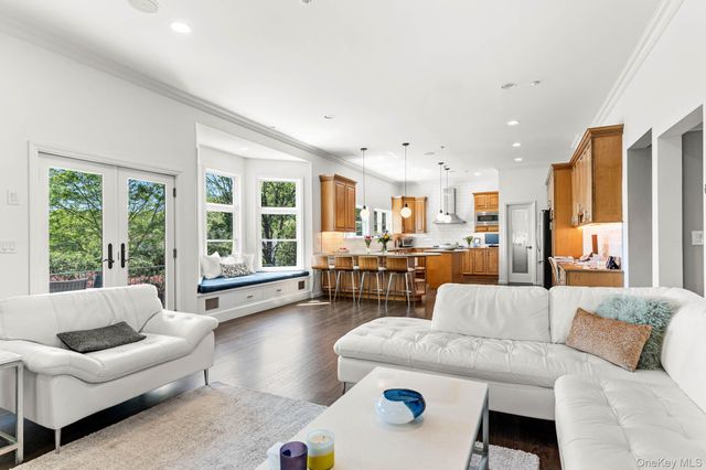 3 Lewis Avenue, Dobbs Ferry, NY 10522