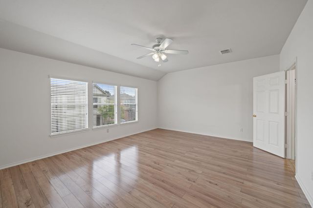 1719 Redwing Pines Drive, Houston, TX 77009