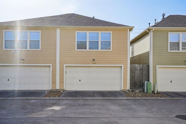 1719 Redwing Pines Drive, Houston, TX 77009