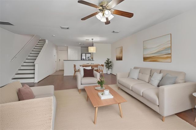 1719 Redwing Pines Drive, Houston, TX 77009