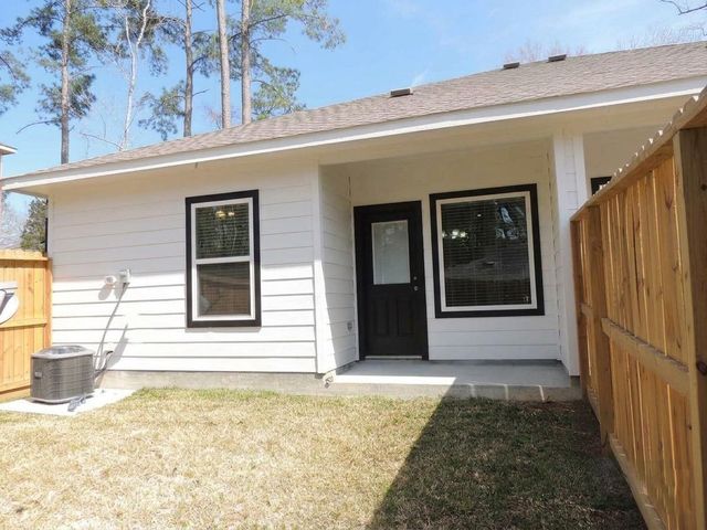 103 Summer Place, Huntsville, TX 77340