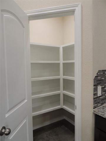 103 Summer Place, Huntsville, TX 77340