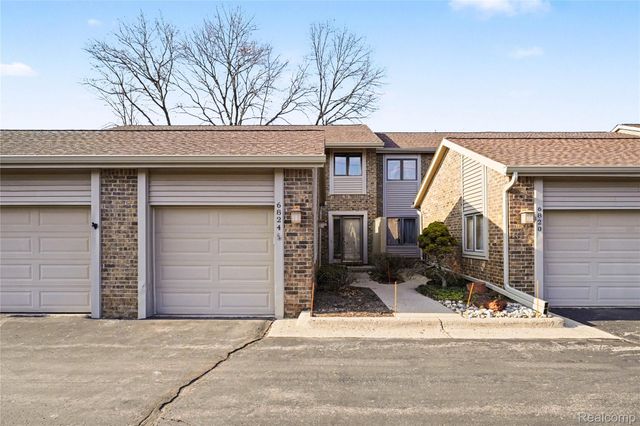 6824 Northcrest Way E, Independence Charter Township, MI 48346