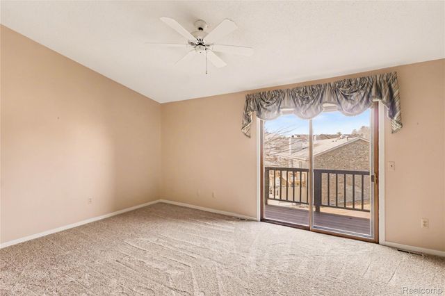 6824 Northcrest Way E, Independence Charter Township, MI 48346