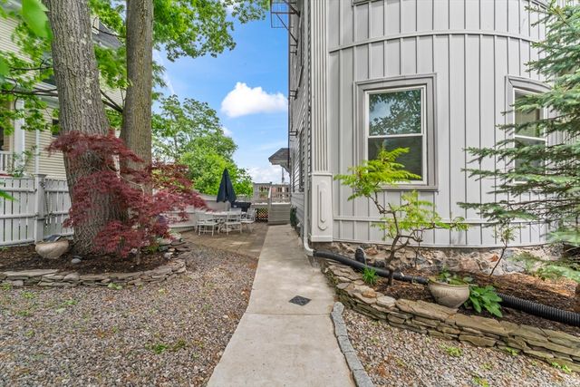 388 Arborway 2, Boston, MA 02130