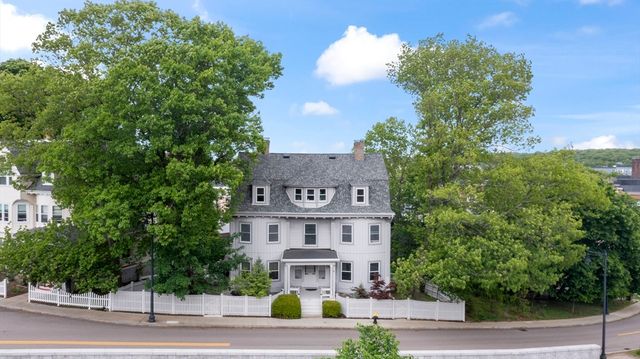 388 Arborway 2, Boston, MA 02130