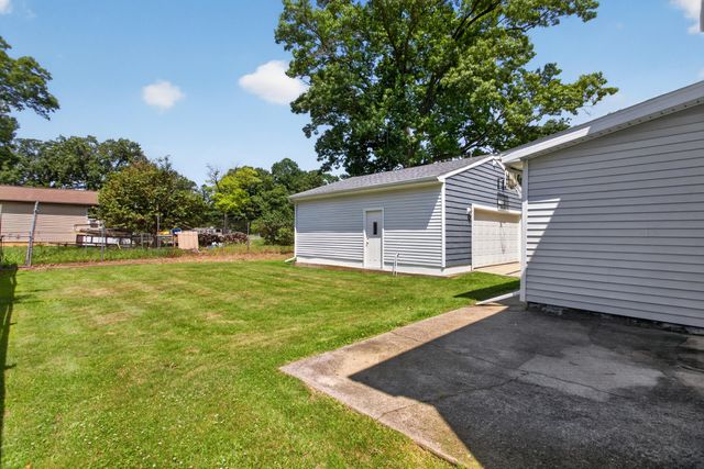 4718 S Draper Road, Jackson, MI 49203