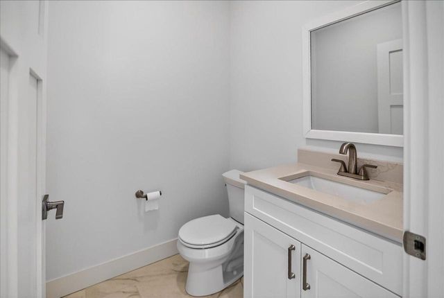 80 Oak Ridge Trail, Deerfield, WI 53531