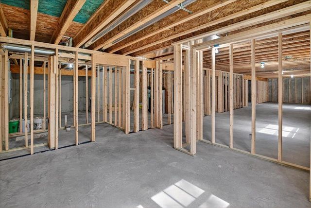80 Oak Ridge Trail, Deerfield, WI 53531