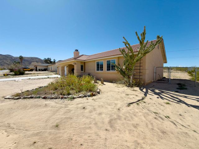 6698 Galleta Avenue, 29 Palms, CA 92277