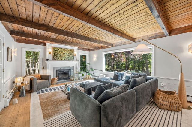 74 East St, Hingham, MA 02043