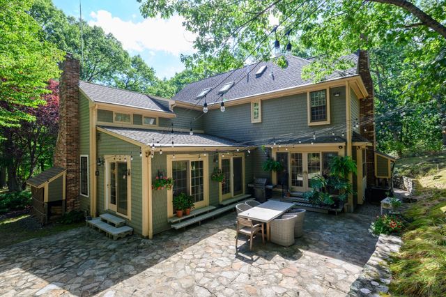 74 East St, Hingham, MA 02043