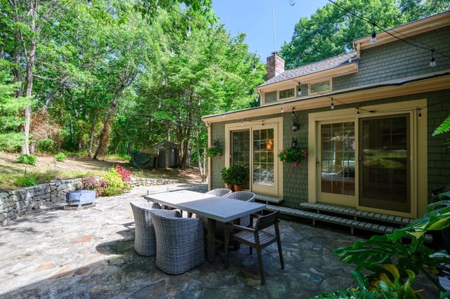 74 East St, Hingham, MA 02043