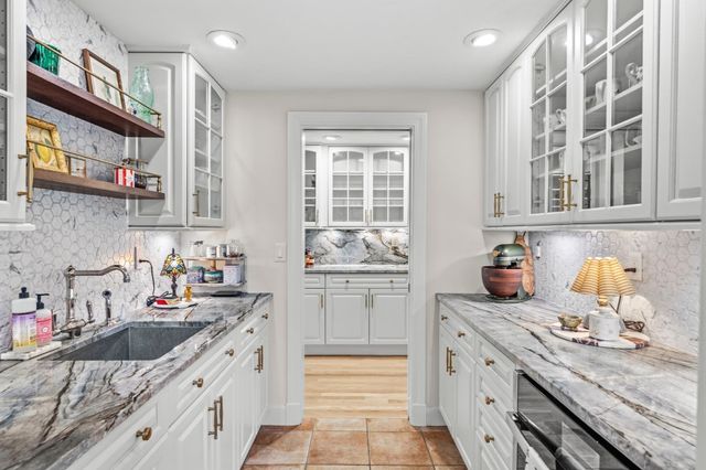 74 East St, Hingham, MA 02043