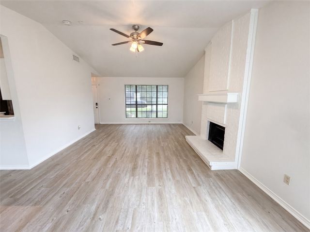 1319 Oak Run Drive, Duncanville, TX 75137