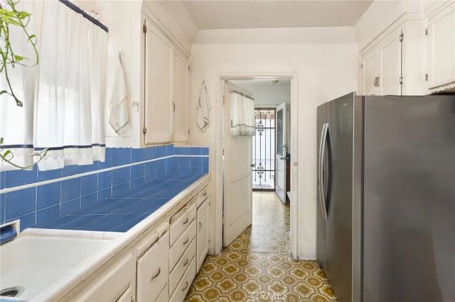 3122 W 77th, Los Angeles, CA 90043