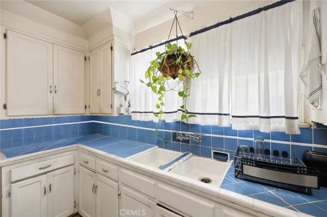 3122 W 77th, Los Angeles, CA 90043