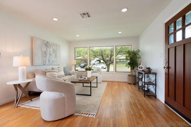 8545 Porter Hill Terrace, La Mesa, CA 91942