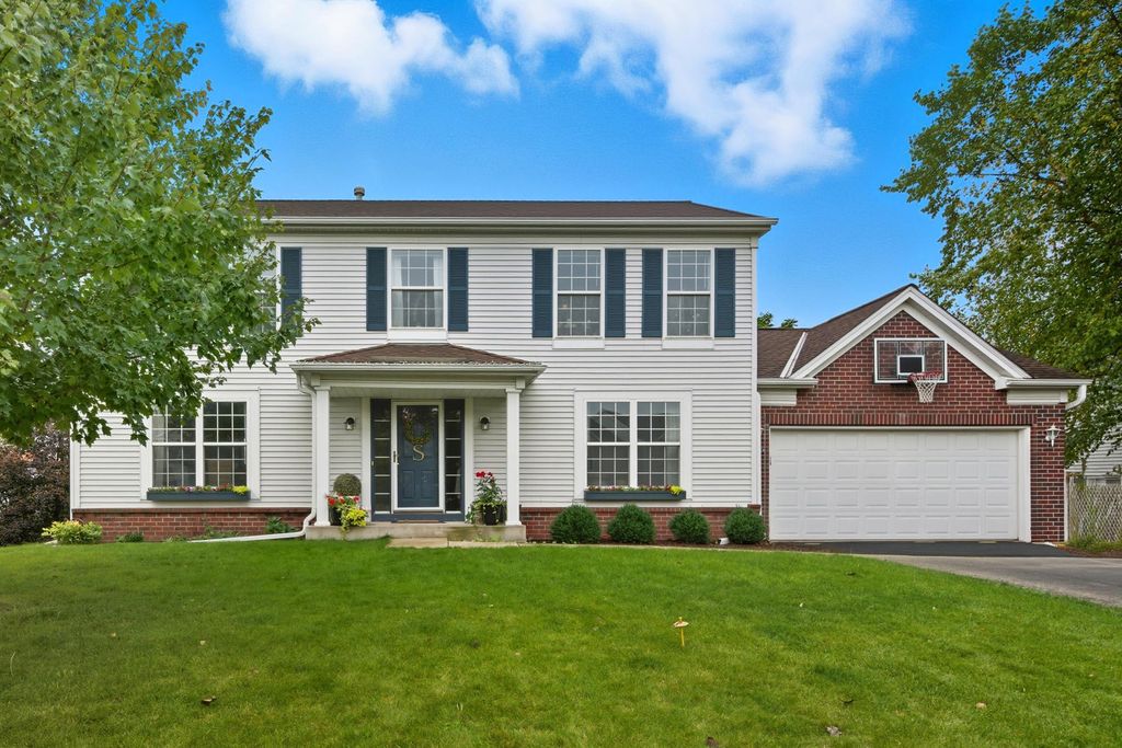 15565 Finch Avenue, Apple Valley, MN 55124