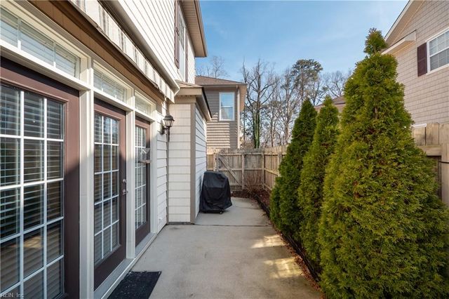 5209 Kirton CT, Virginia Beach, VA 23455