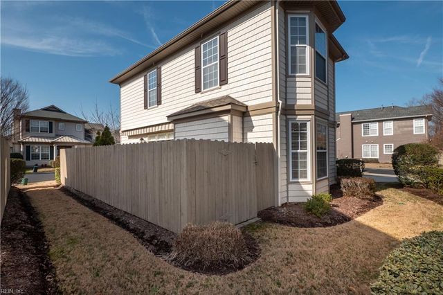 5209 Kirton CT, Virginia Beach, VA 23455