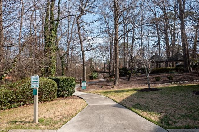 5209 Kirton CT, Virginia Beach, VA 23455