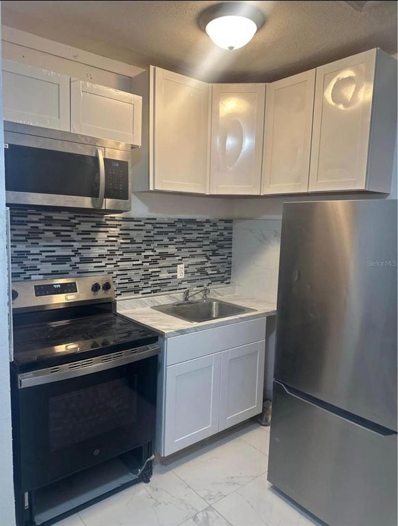 820 GALSWORTHY AVENUE, Orlando, FL 32809