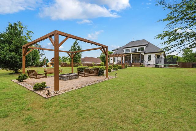 341 Country Oak Rd Road, Chesnee, SC 29323