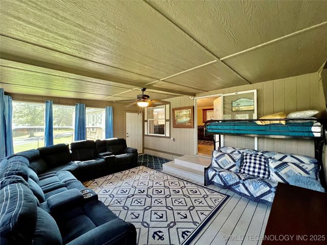 4718 Golden Way, Kingston, OK 73439