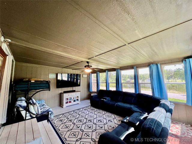 4718 Golden Way, Kingston, OK 73439