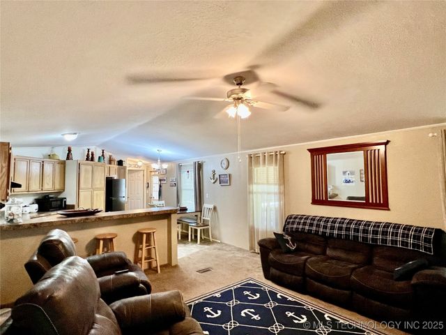 4718 Golden Way, Kingston, OK 73439