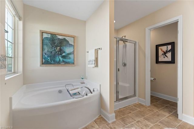 3851 Crestwell Cove Court, Winston-salem, NC 27103