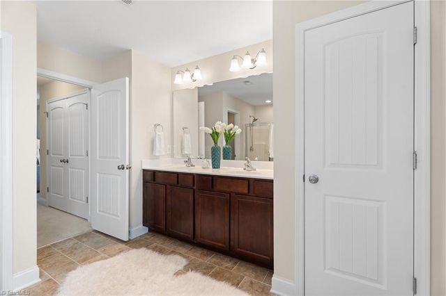 3851 Crestwell Cove Court, Winston-salem, NC 27103