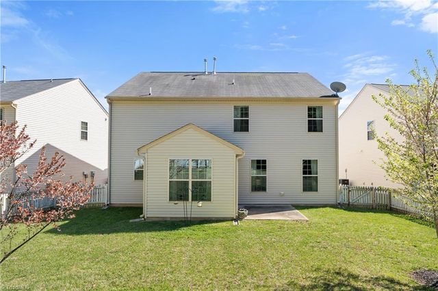 3851 Crestwell Cove Court, Winston-salem, NC 27103