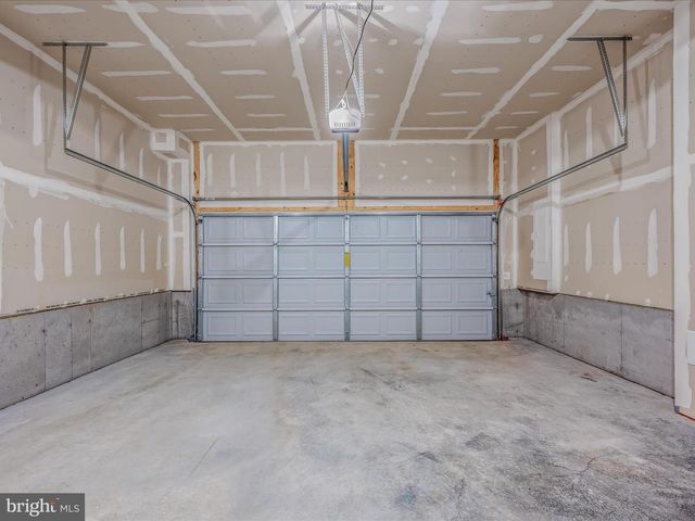 1230 CEDAR VALLEY RD, Ranson, WV 25438